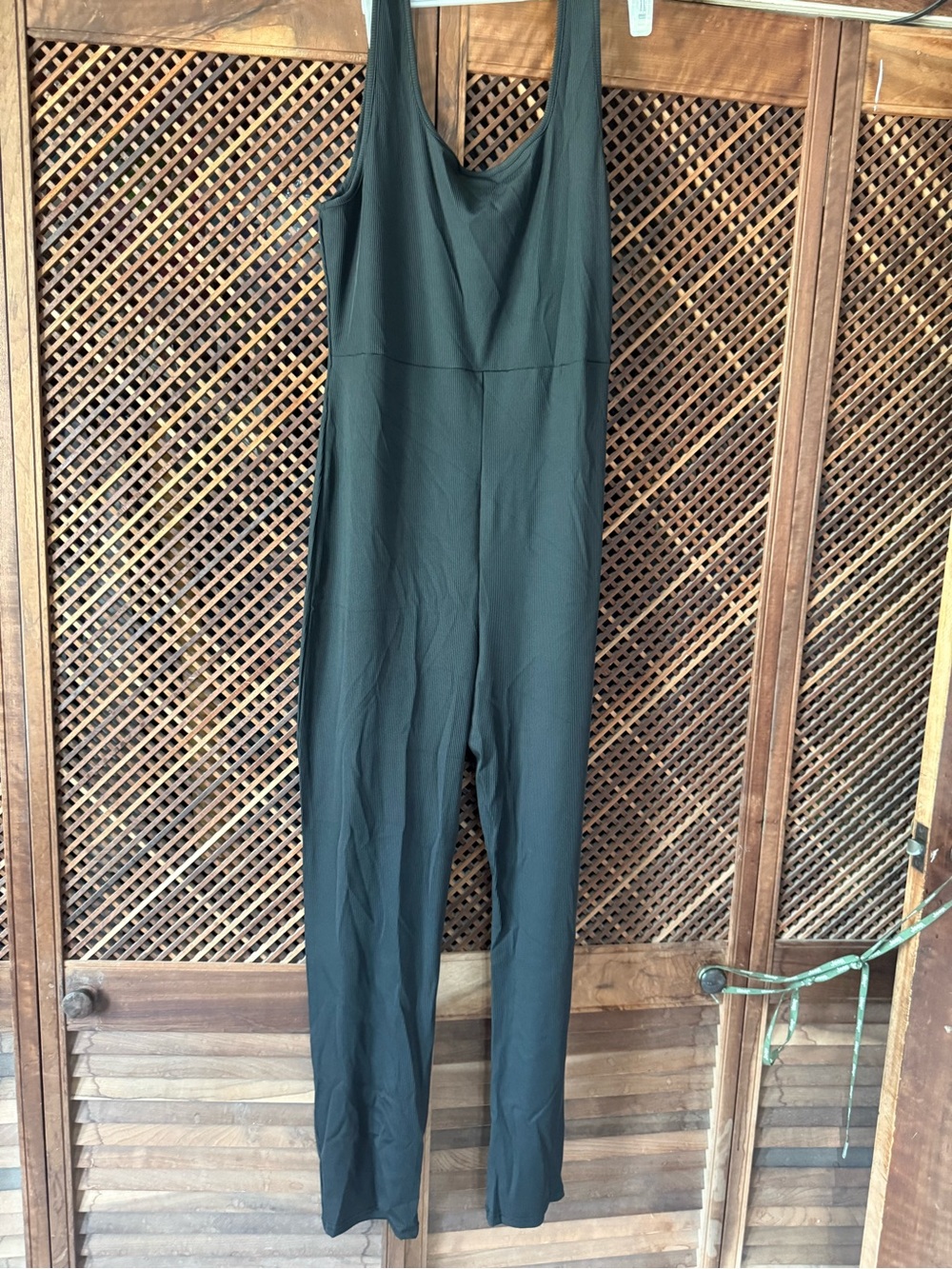 SHEIN Black Sleeveless Scoop-Neck Jumpsuit